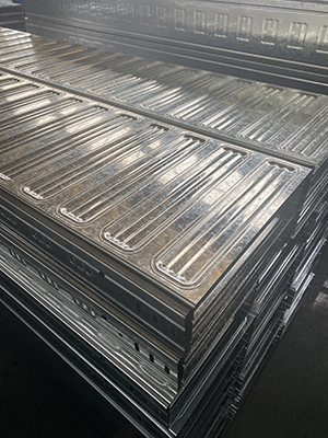 熱浸鋅橋架在工程中的重要作用體現(xiàn)在哪些方面？